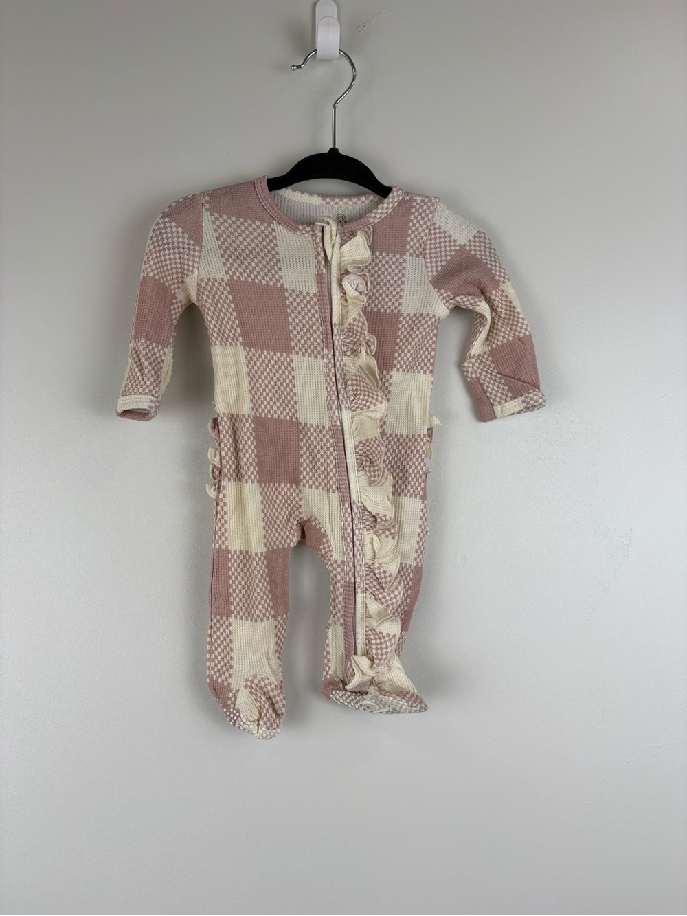 Caden Lane Big Check Bamboo Waffle Zipper Ruffle Footie Rosy Size Newborn